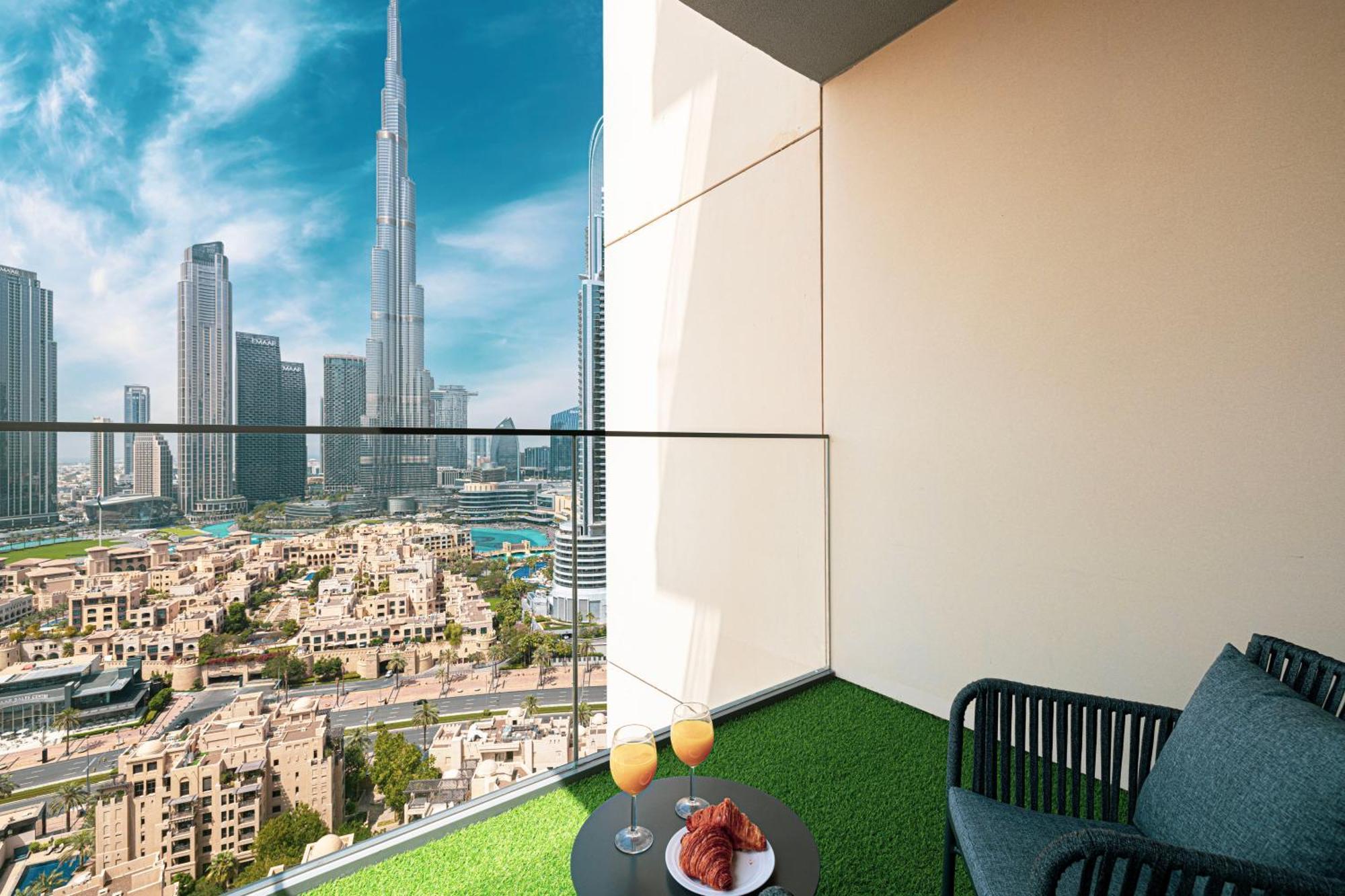 Smartstay At Burj Royale - Full Burj Khalifa View - Brand New Luxury Apartments Dubaj Kültér fotó