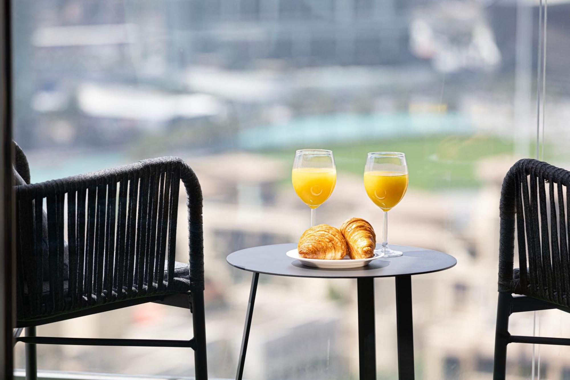 Smartstay At Burj Royale - Full Burj Khalifa View - Brand New Luxury Apartments Dubaj Kültér fotó