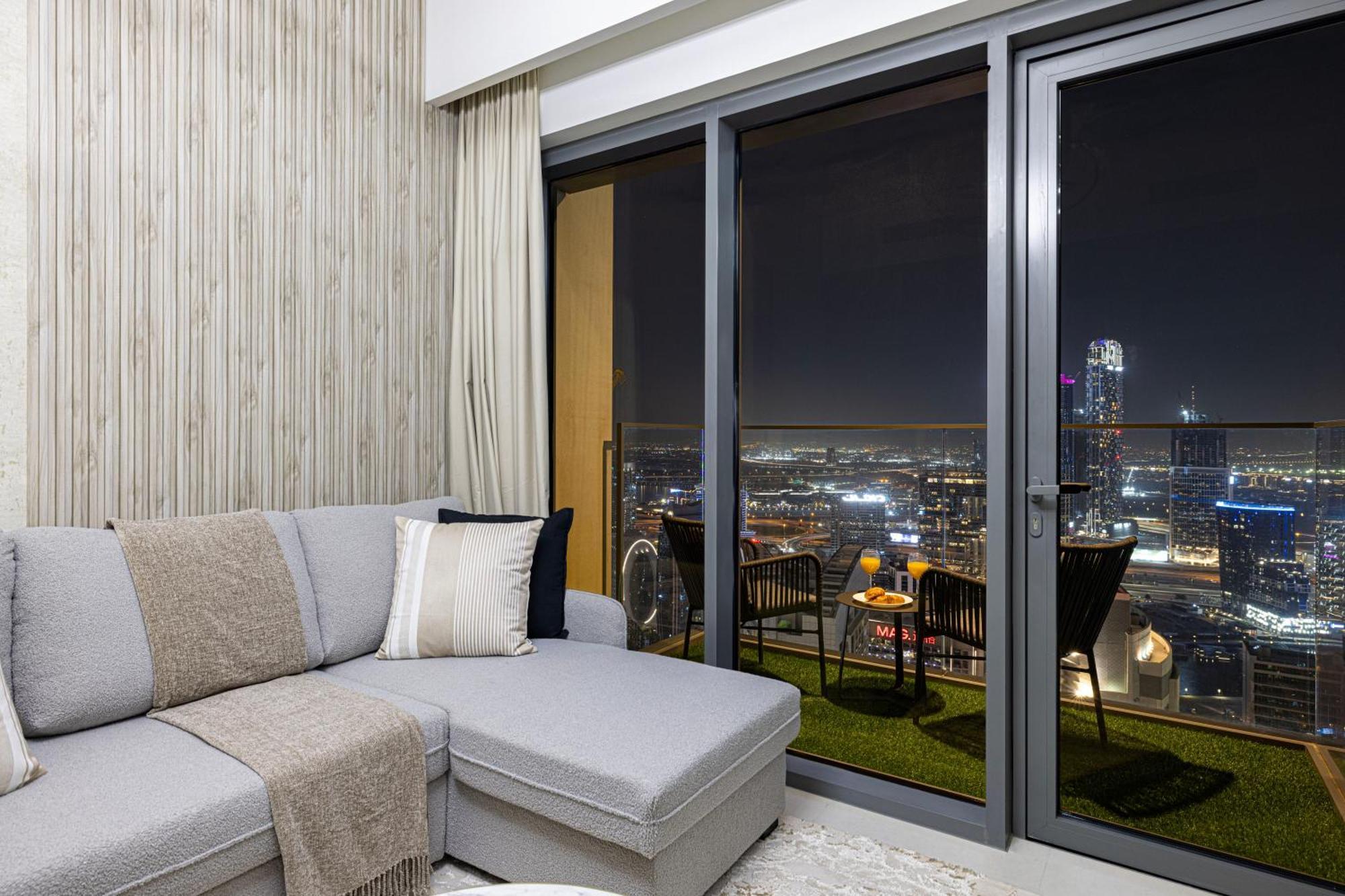 Smartstay At Burj Royale - Full Burj Khalifa View - Brand New Luxury Apartments Dubaj Kültér fotó