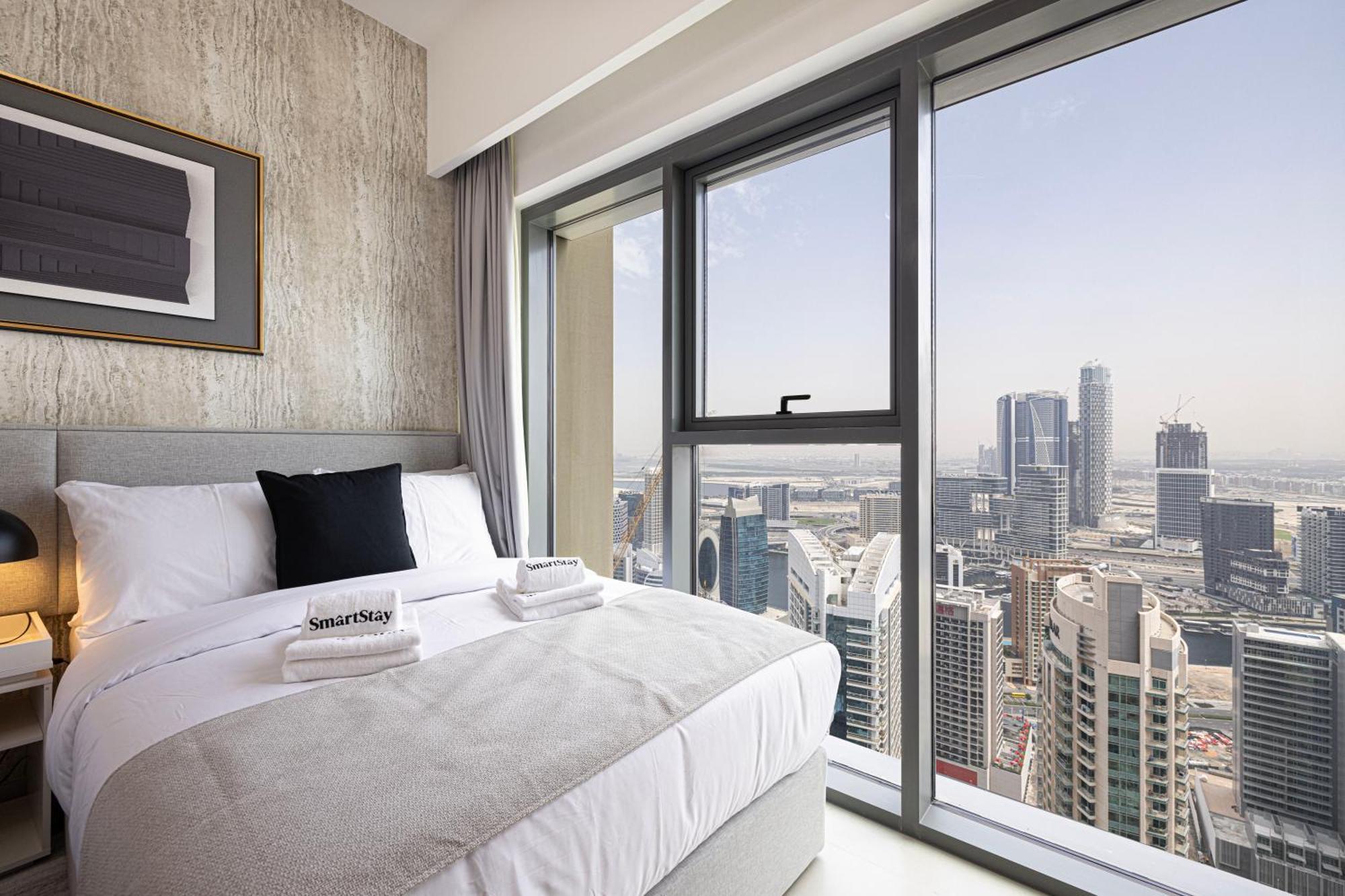 Smartstay At Burj Royale - Full Burj Khalifa View - Brand New Luxury Apartments Dubaj Kültér fotó