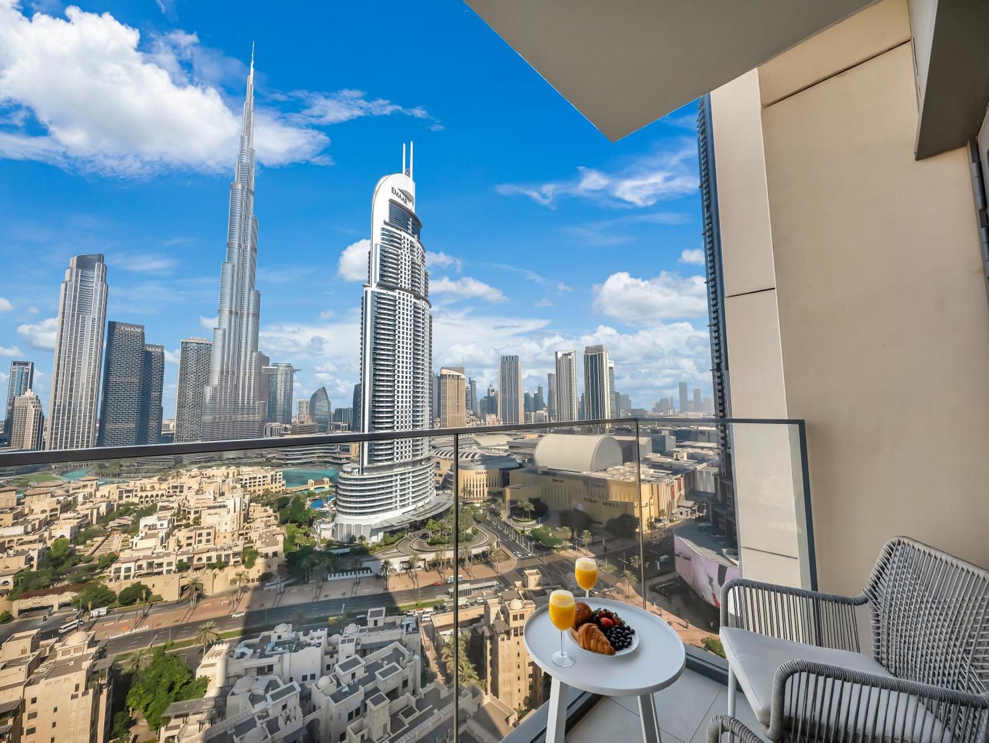 Smartstay At Burj Royale - Full Burj Khalifa View - Brand New Luxury Apartments Dubaj Kültér fotó